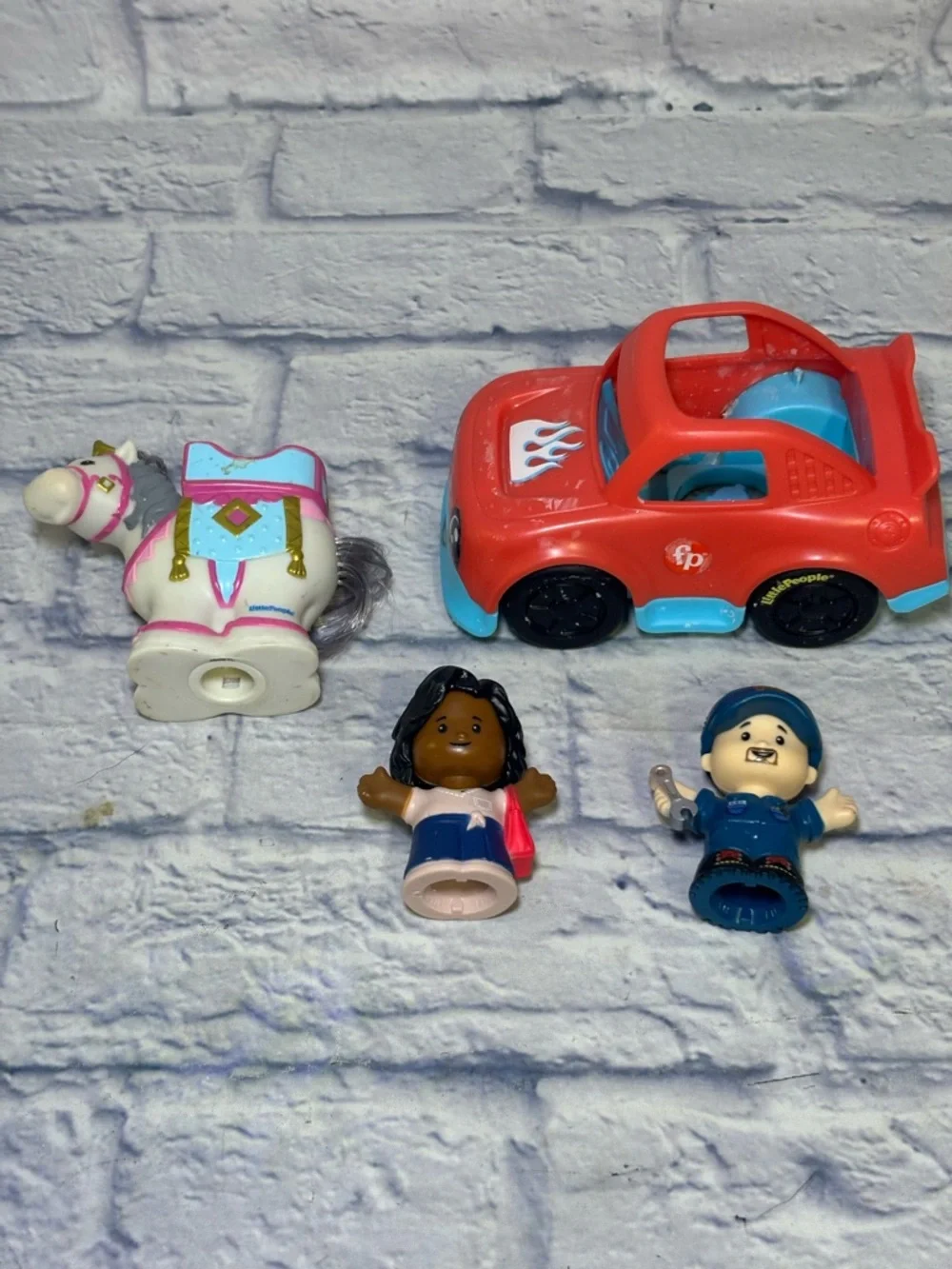 Fisher-Price Little People Princess Castle Horse Wheelies Mom Mechanic Lot Of 4